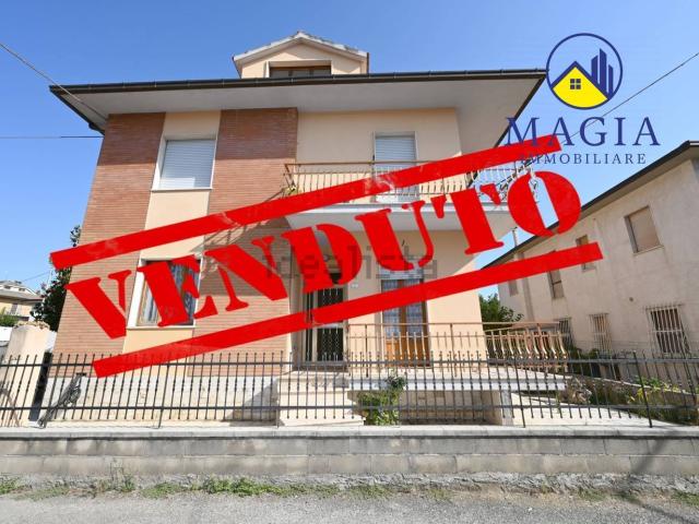 Casa in vendita a Marche, Ascoli Piceno