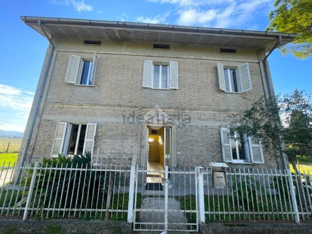 Casa in vendita a Vallefoglia, Marche