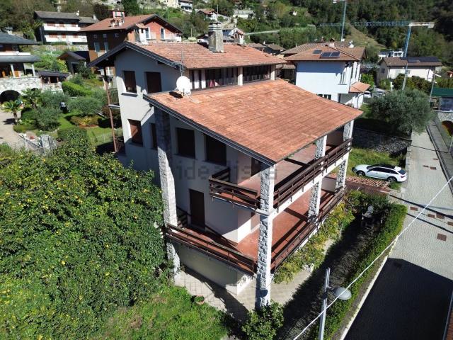 Casa in vendita a Gera Lario, Lombardia