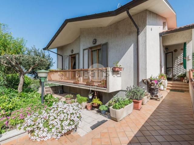 Casa in vendita a Marche, Pesaro E Urbino