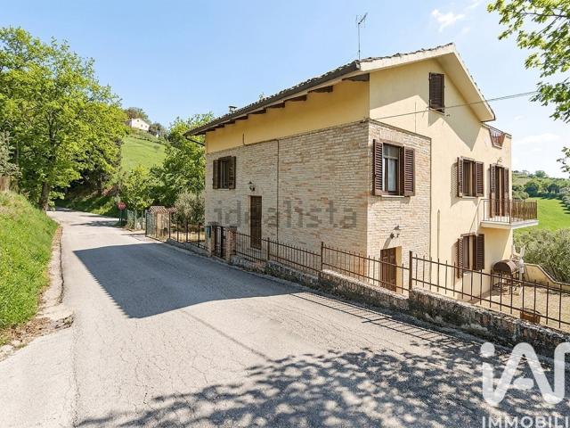 Casa in vendita a Marche, Macerata