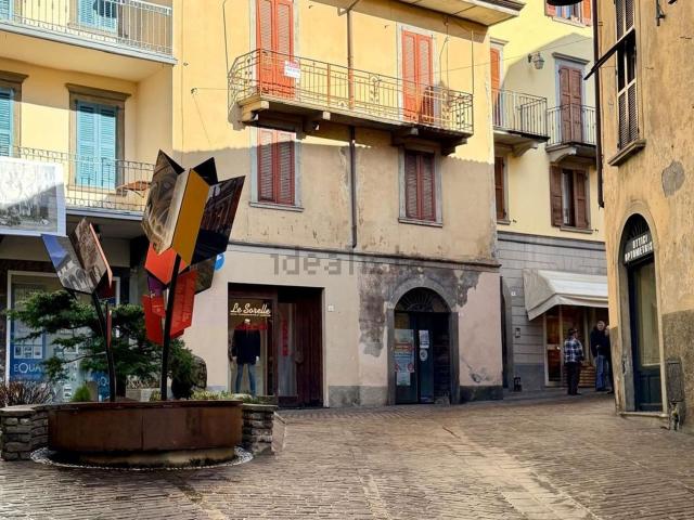 Casa in vendita a Clusone, Lombardia