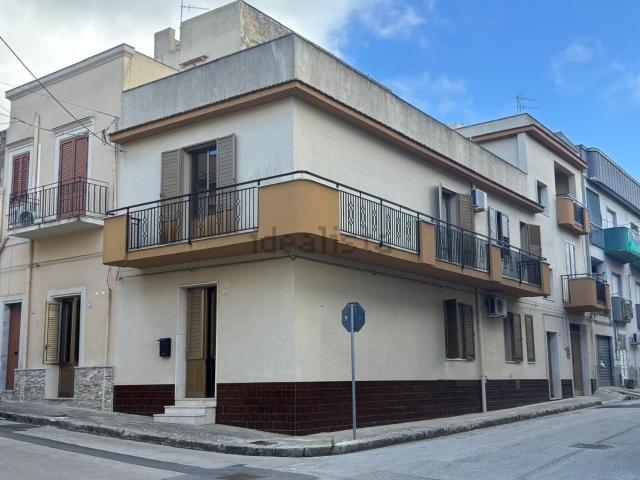 Casa in vendita a Partanna, Sicilia