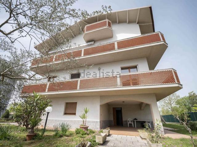 Casa in vendita a Monte Roberto, Ancona