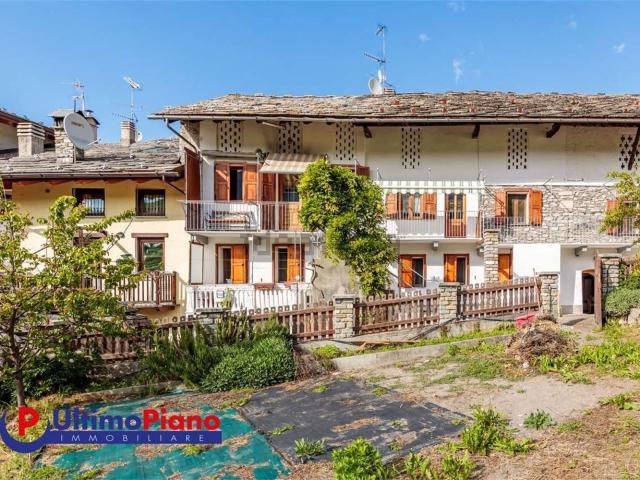 Casa in vendita a Aymavilles, Aosta