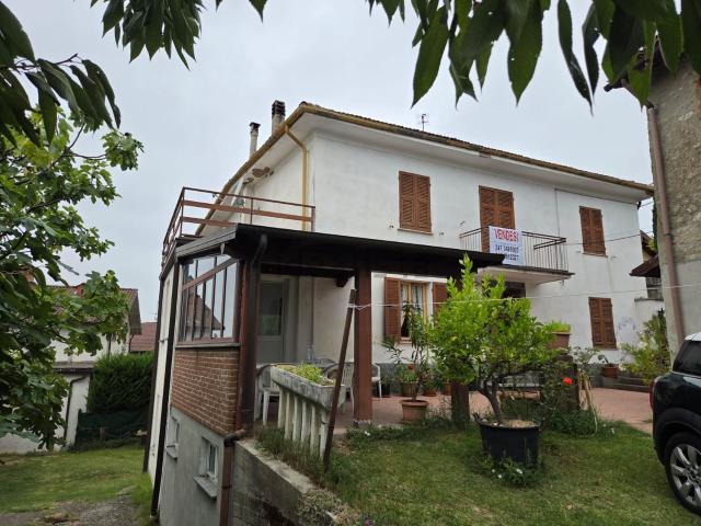 Casa in vendita a Piemonte, Alessandria