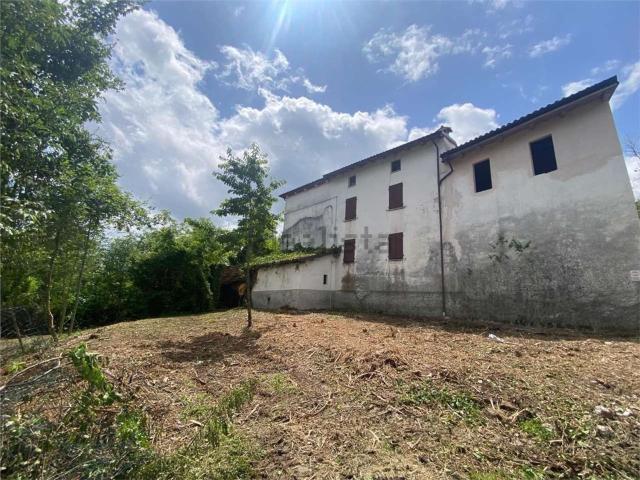 Casa in vendita a Ponte dell'Olio, Piacenza