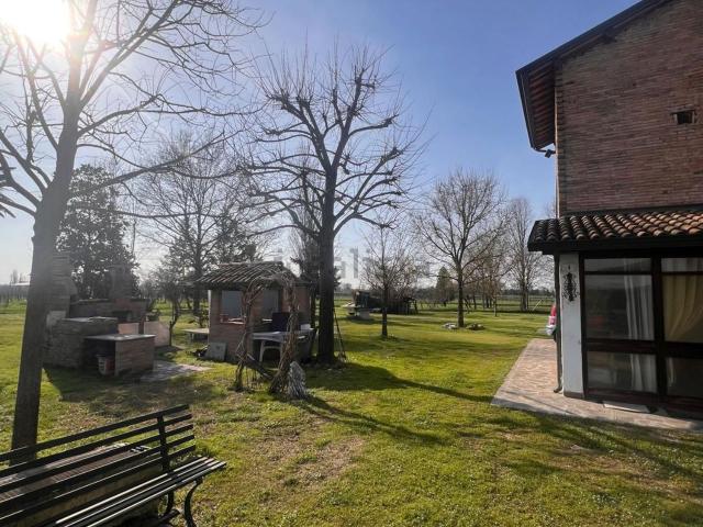 Casa in vendita a Pianura Reggiana, Re