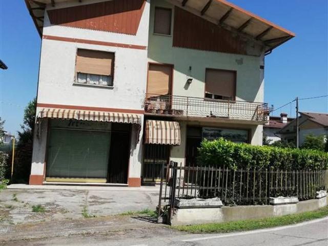 Casa in vendita a Pegognaga, Lombardia