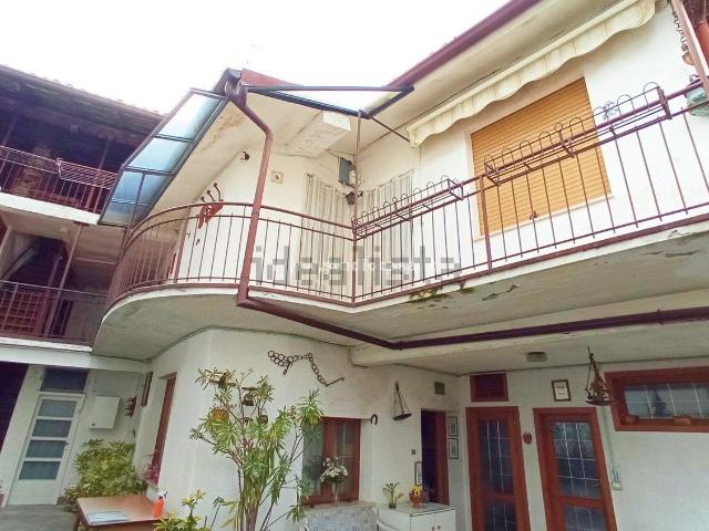 Casa in vendita a Clusone, Lombardia