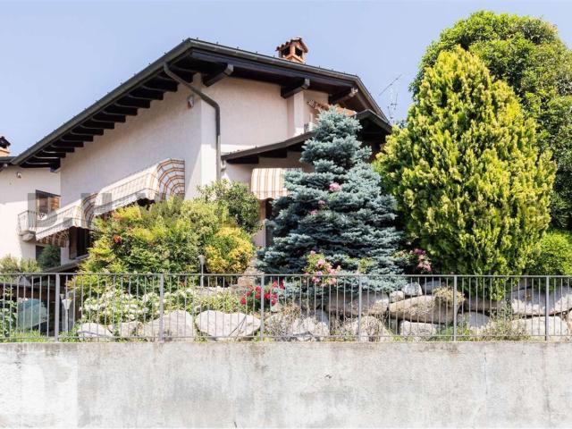 Casa in vendita a Gemonio, Varese