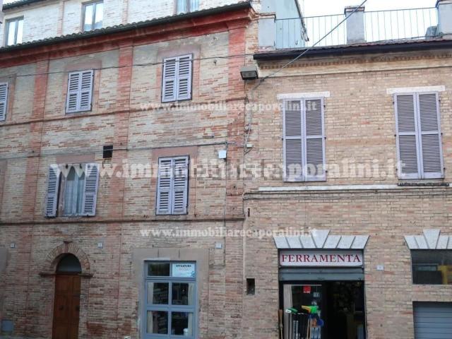 Casa in vendita a Marche, Macerata