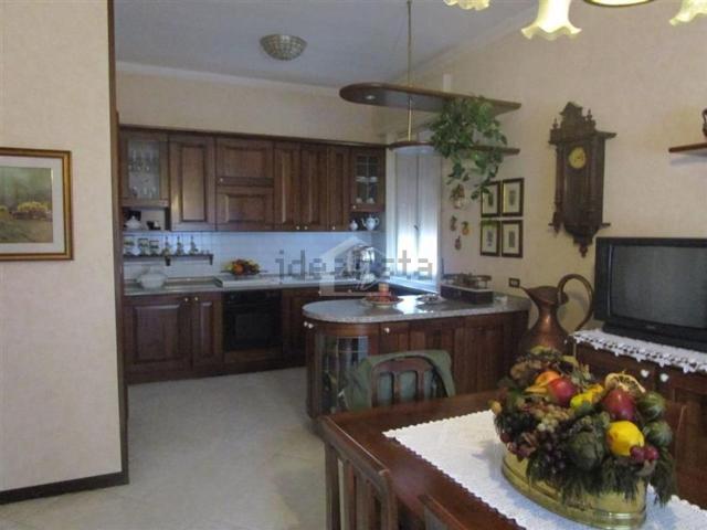 Casa in vendita a Suzzara, Lombardia