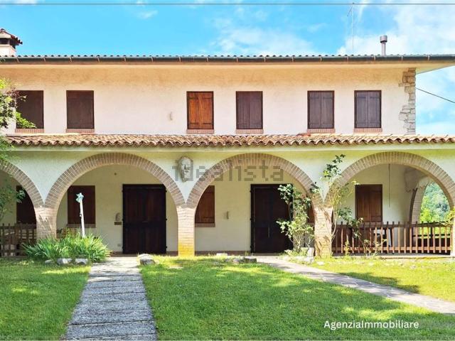 Casa in vendita a Farra Di Soligo, Veneto