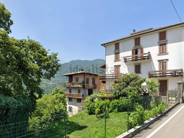 Casa in vendita a Rota D'imagna, Lombardia