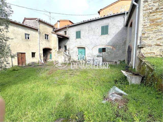 Casa in vendita a Pistoia, Toscana