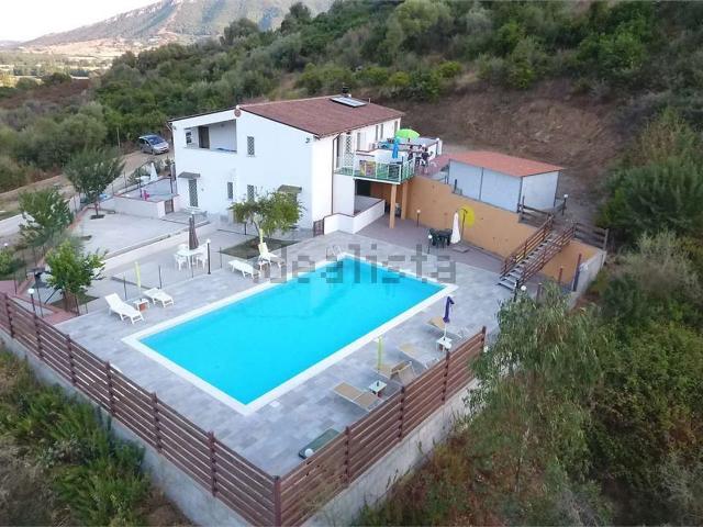 Casa in vendita a Torpè, Sardigna/Sardegna