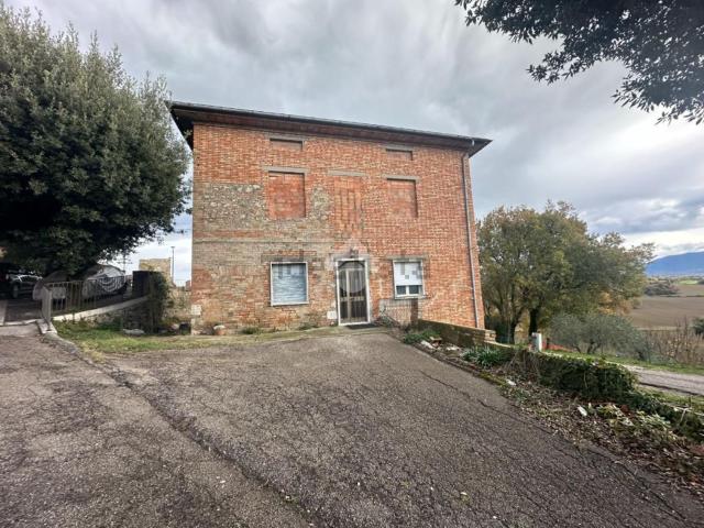 Casa in vendita a Montecastrilli, Umbria