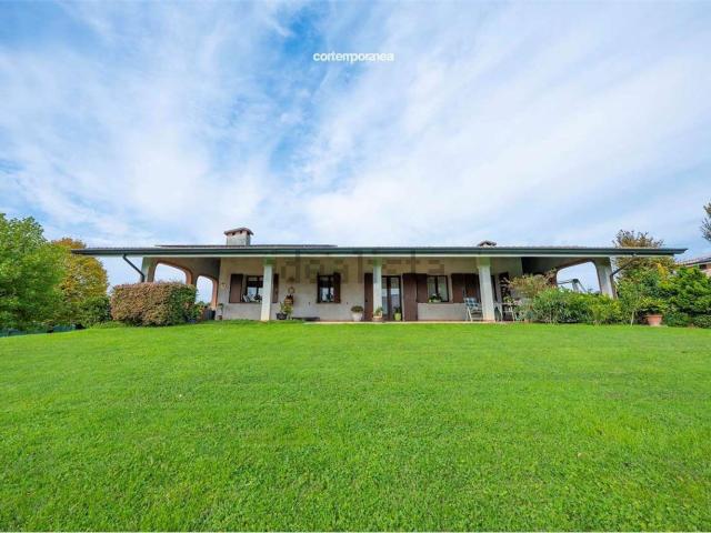 Casa in vendita a Brugnera, Friuli-Venezia Giulia