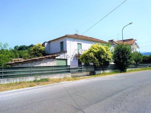 Casa in vendita a Arpino, Lazio