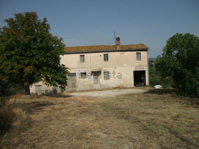 Casa in vendita a Centro Storico, Marche