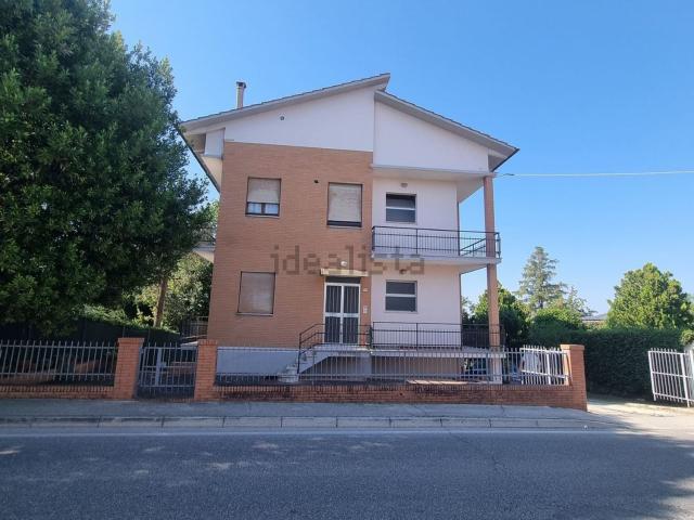 Casa in vendita a Marche, Macerata