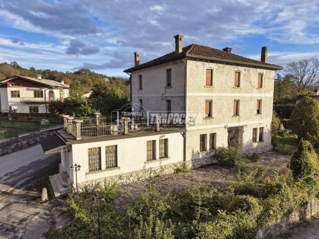 Casa in vendita a Sedico, Veneto