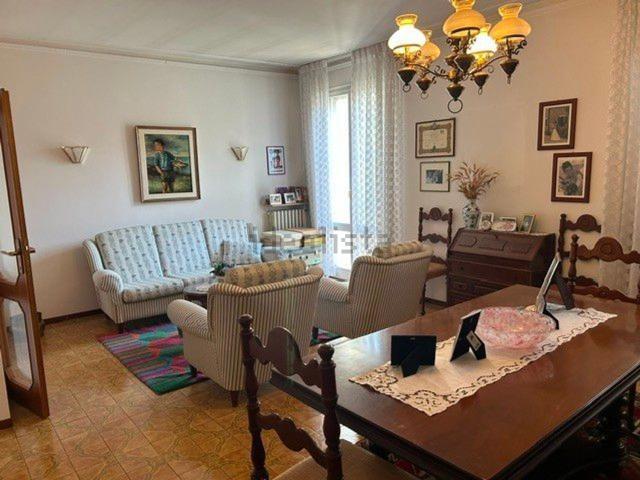 Casa in vendita a Val d’Enza, Re