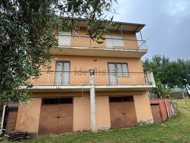 Casa in vendita a Serrone, Lazio
