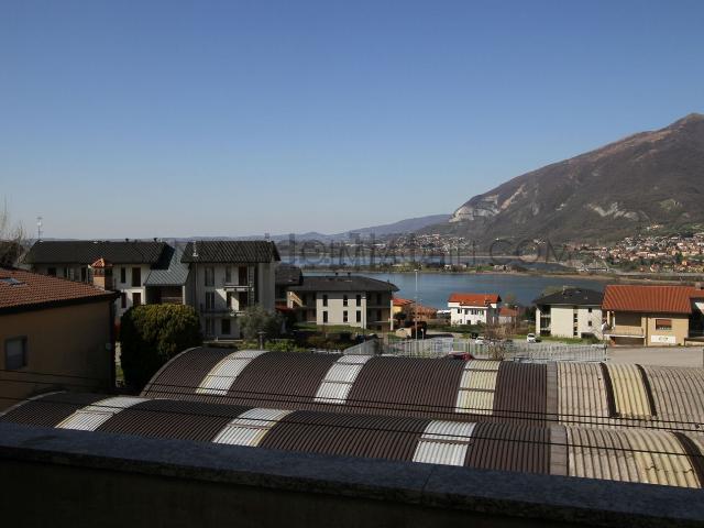Casa in vendita a Galbiate, Lombardia