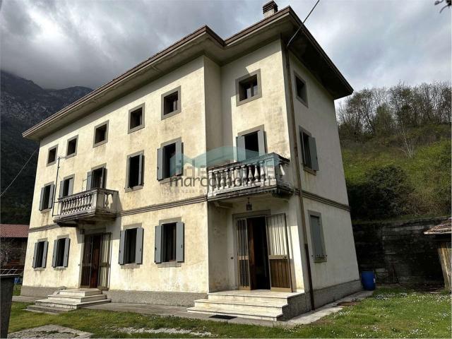 Casa in vendita a Vittorio Veneto, Veneto