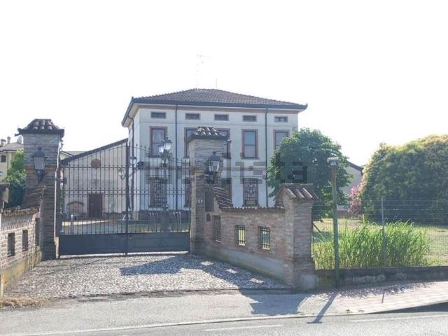 Casa in vendita a Villa Inferiore, Suzzara