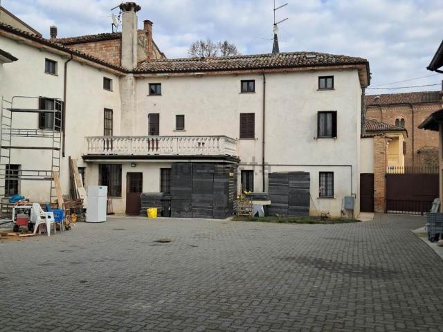 Casa in vendita a Gragnano Trebbiense, Reggio Emilia