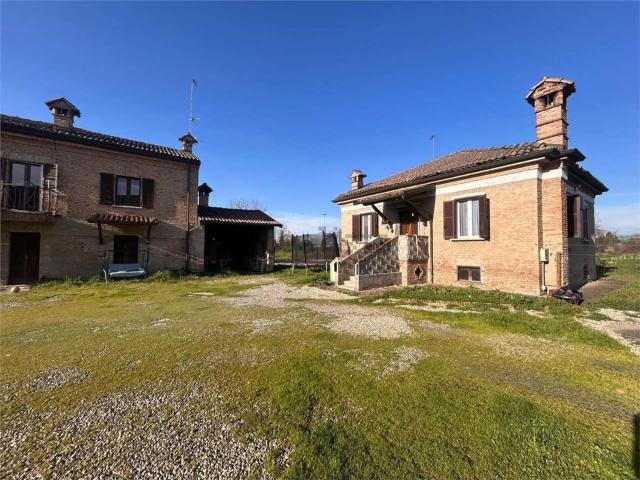 Casa in vendita a Tortona, Alessandria