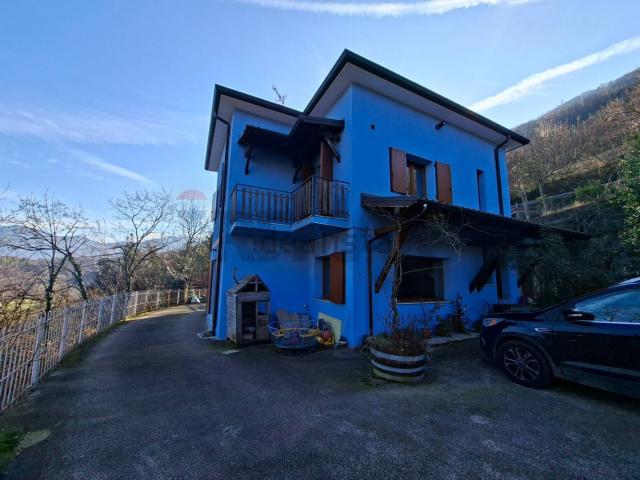 Casa in vendita a Pianico, Lombardia