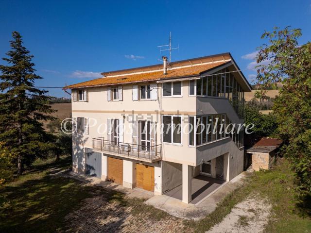Casa in vendita a Marche, Fermo