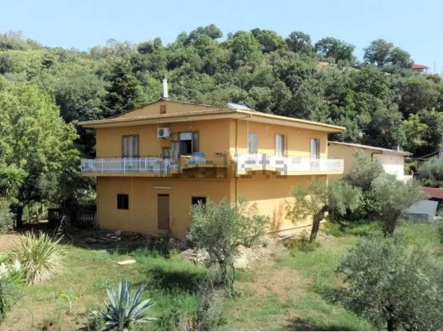 Casa in vendita a Calabria, Catanzaro