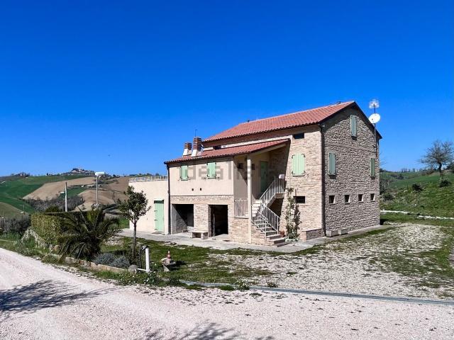 Casa in vendita a Marche, Fermo