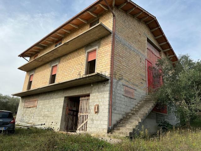 Casa in vendita a Moscufo, Abruzzo