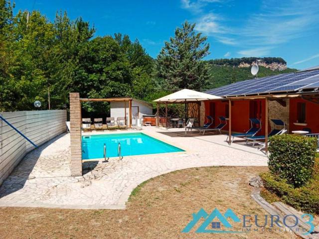 Casa in vendita a Marche, Ascoli Piceno