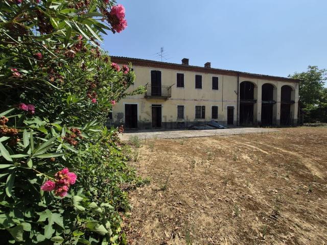 Casa in vendita a Piemonte, Asti