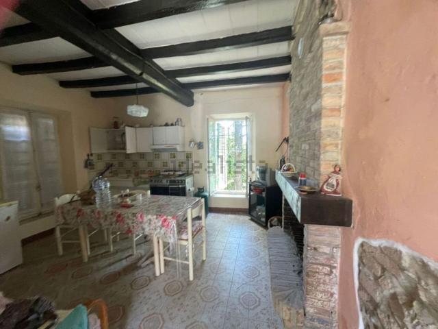 Casa in vendita a Vernasca, Reggio Emilia