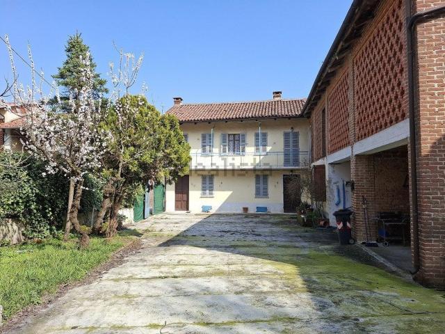 Casa in vendita a Montemarzo, Asti