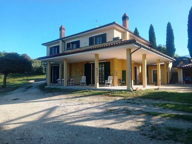 Casa in vendita a San Gemini, Umbria