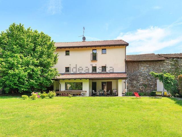 Casa in vendita a Piemonte, Novara