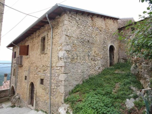 Casa in vendita a Petrella Salto, Lazio