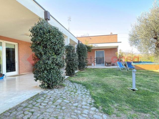 Casa in vendita a Palazzo Del Pero, Toscana