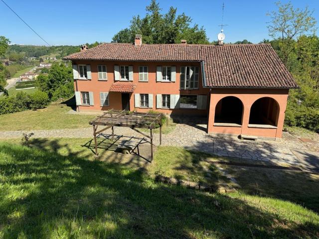 Casa in vendita a Piemonte, Asti