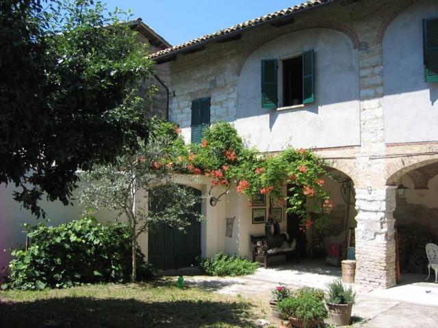 Casa in vendita a Moncalvo, Asti