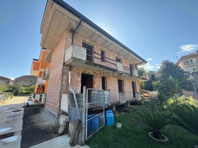 Casa in vendita a Montoro, Campania